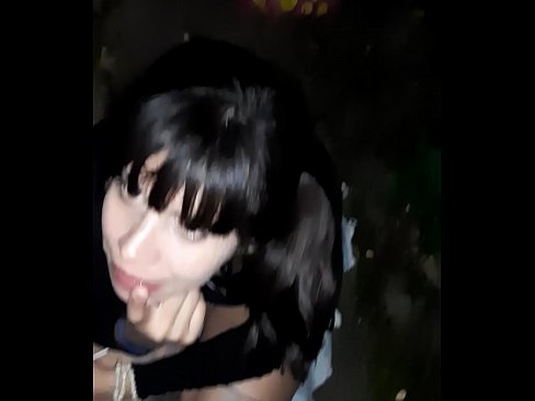 ❤️ Na rúa pene inchado a cambio de doces ❤❌ Porno en nós ☑